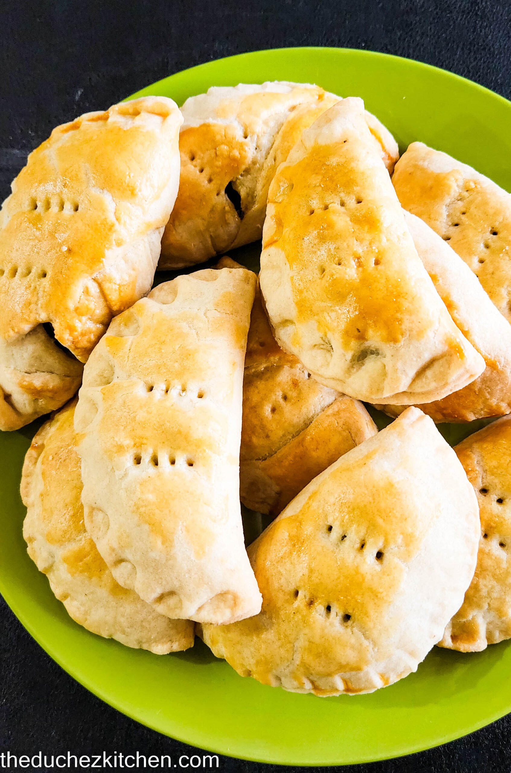 BUTTERY NIGERIAN MEAT PIE RECIPE