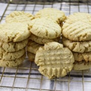 Gari Biscuit / Cookies arranged on a tray