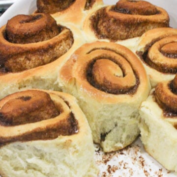 Cinnamon rolls